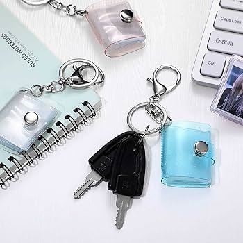 Amazon.co.jp: 4枚のミニフォトアルバムキーホルダー、1インチの小さな